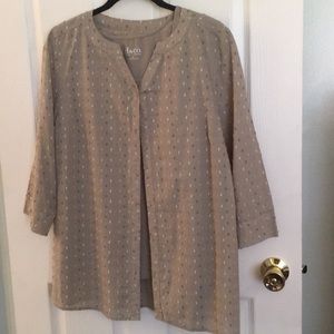 D & Co 2-pc blouse/top
